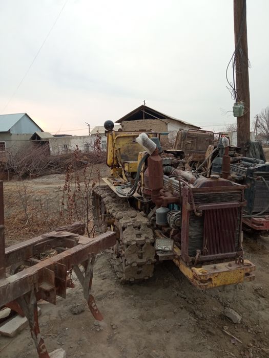 Тракторлар сотилади