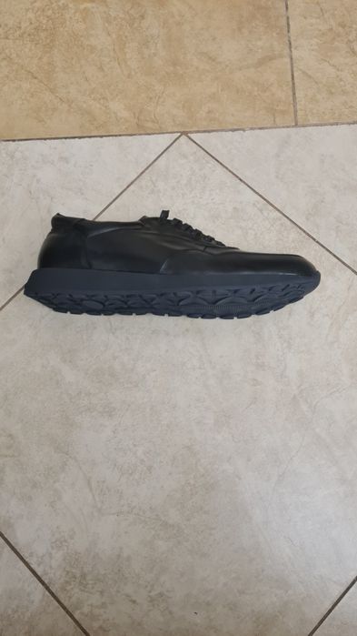 Кроссовки кожаные Албен,новые.