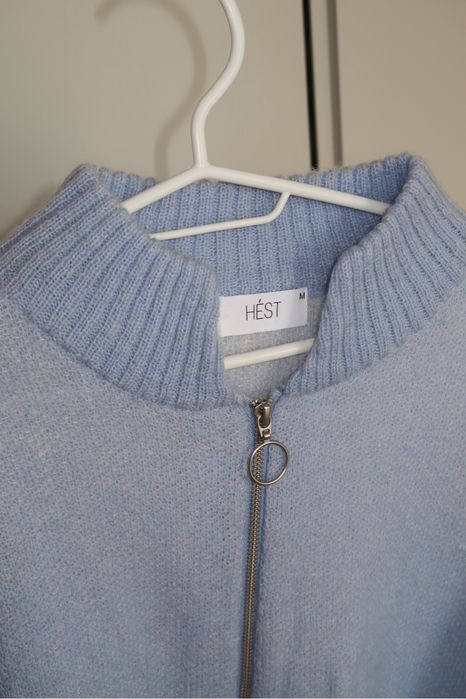 Hest син пуловер