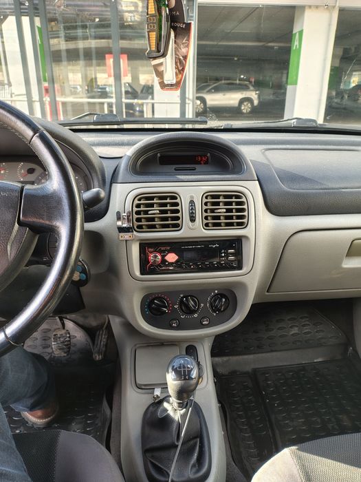 RENAULT Clio 2006 — imagine 2