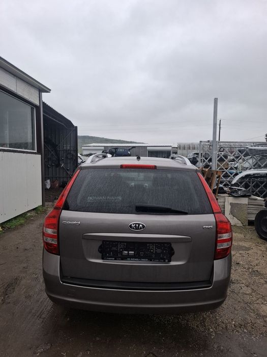 KIA Ceed 1.6 CRDi 2009 г. 90 к.с