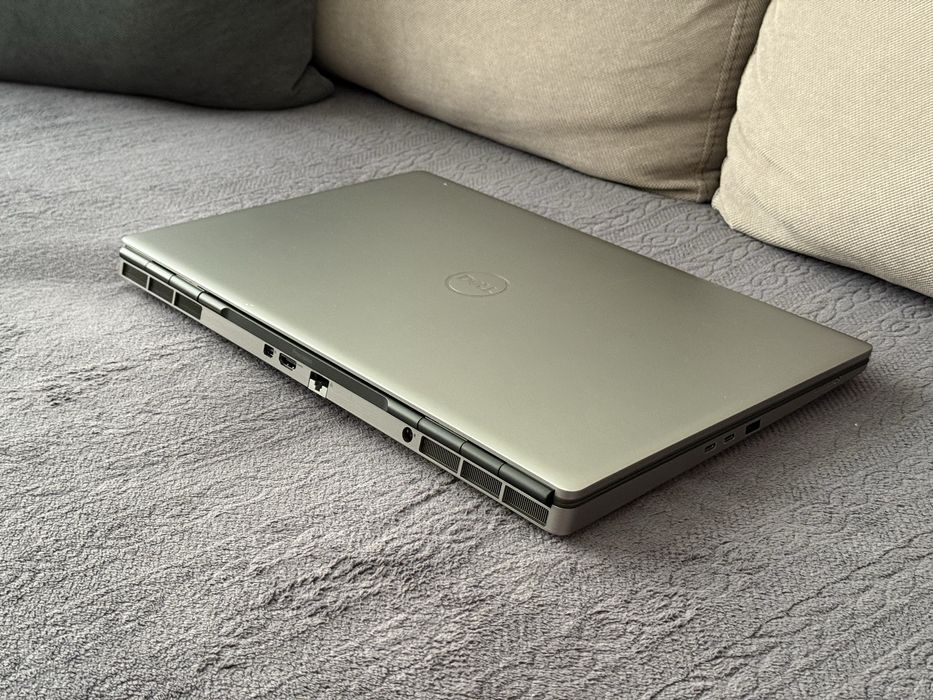 17.3’FHD IPS/RTX 4000 8GB/Dell Precision 7750/i7-10750H/32GB/512GB