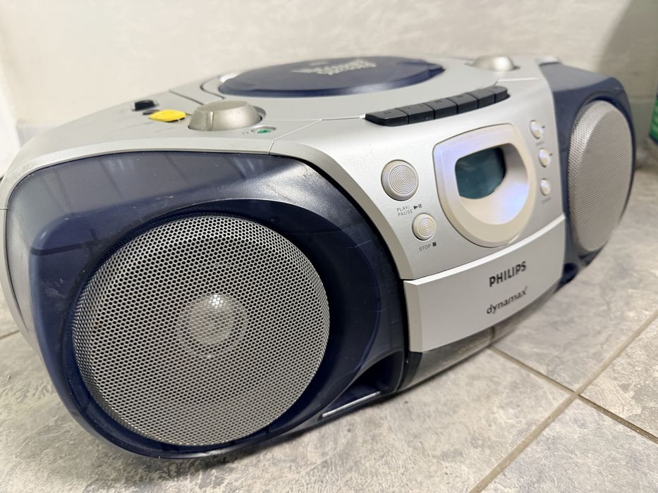 Минисистема Philips AZ2000  AM/FM Radio CD Cassette Player