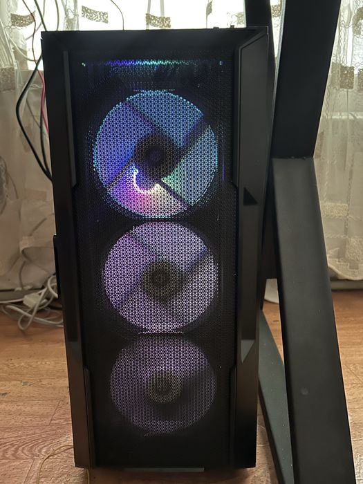 Игровой компьютер в отличном состоянии