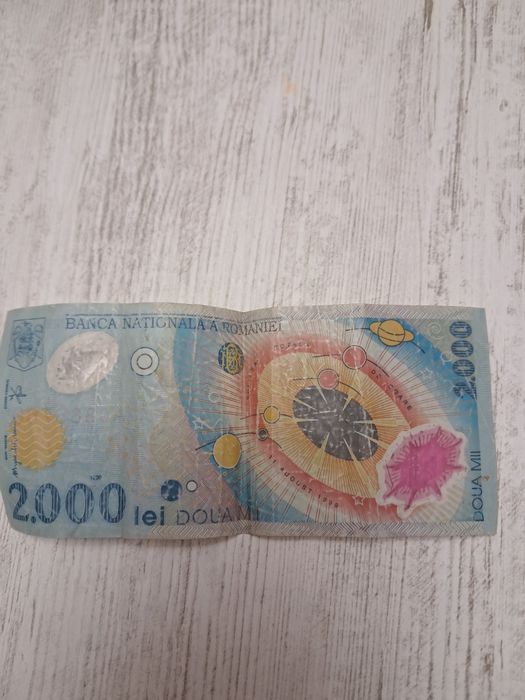 Bancnota eclipsa 2 000 lei