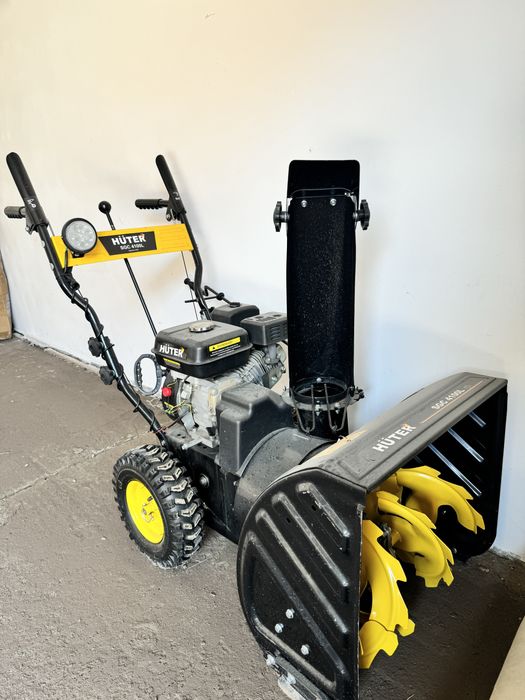 Снегоуборщик