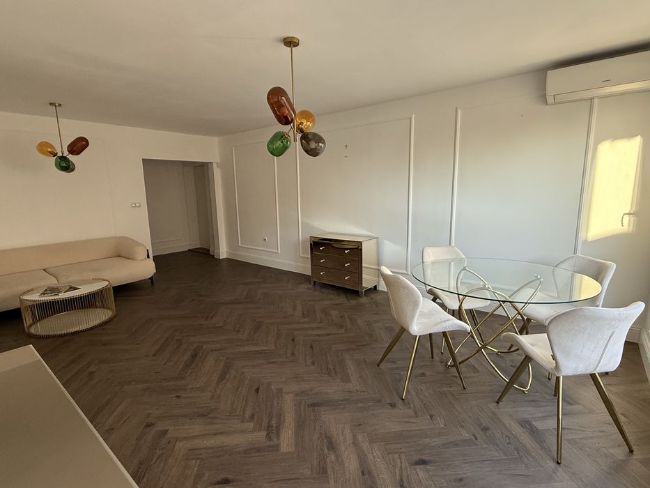 Ателие под наем в центъра, Бургас.В момента подходящо за офис.