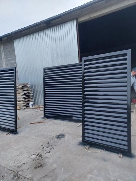 Vand porti,balustrade, lacre  orice model