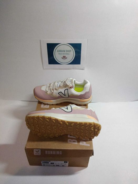 Adidasi Veja FITZ ROY TREK SHELL - Livrare Gratuita - 37