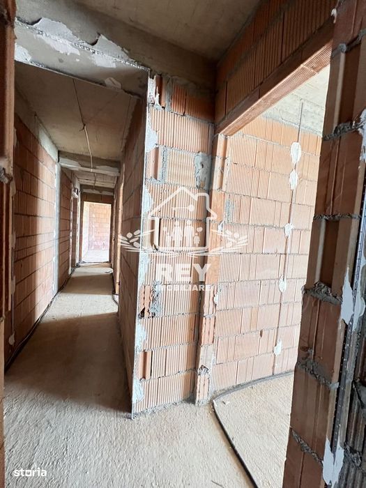 Apartament 3 camere decomandate cu balcon si parcare | Șelimbăr-LIDL