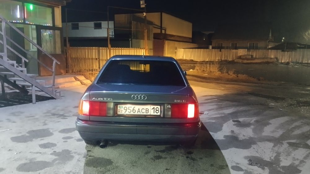 Продам Audi 100 c4