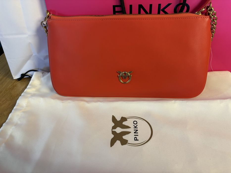 Дамска чанта за рамо Pinko