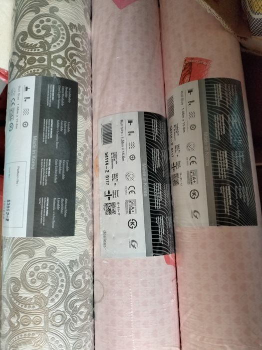 Продам обои  флизелиовые