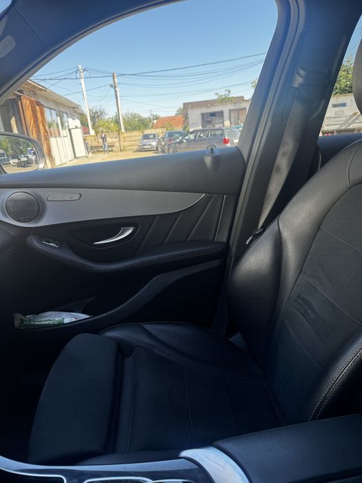 Mercedes Benz, GLC220d, 170 cp, 9G Tronic, 2019 pachet AMG Negociabil