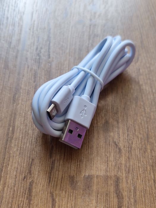 Cadoul perfect: încărcător wireless gravat Dacia, cu ramă foto integrată