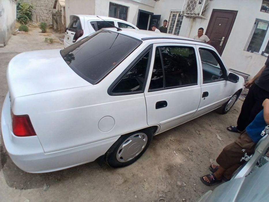 Nexia 2 2015 holati yaxshi