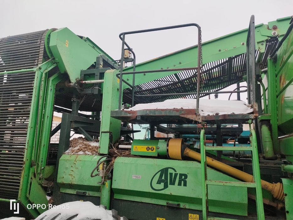 Картофелеуборочный комбайн AVR