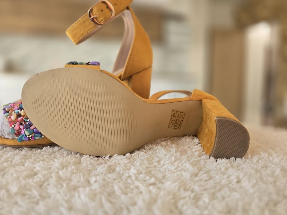 Дамски    сандали