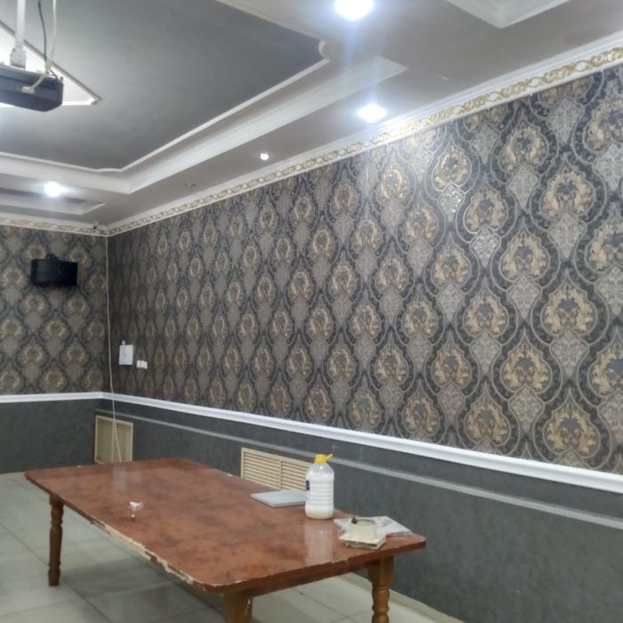 Левкас Покраска обой недорого