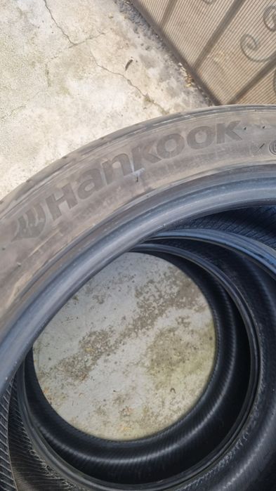 Cauciucuri 235/40 R19