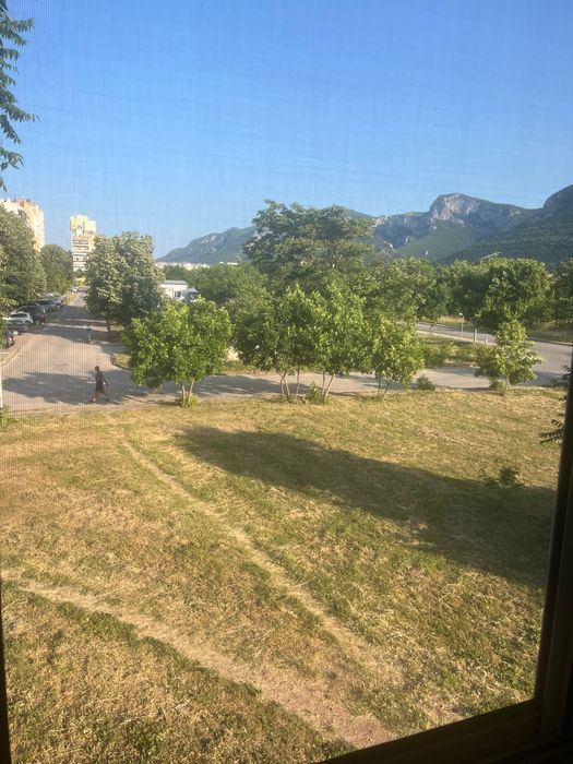 Дава се под наем Двустаен апартамент в Враца, Сениче - 68 кв.м за 73950 € - Снимка #1