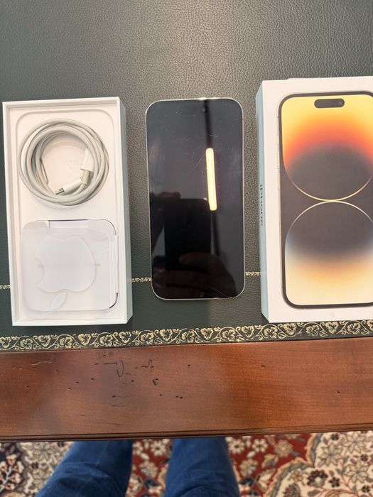 Продавам Iphone 14 PRO