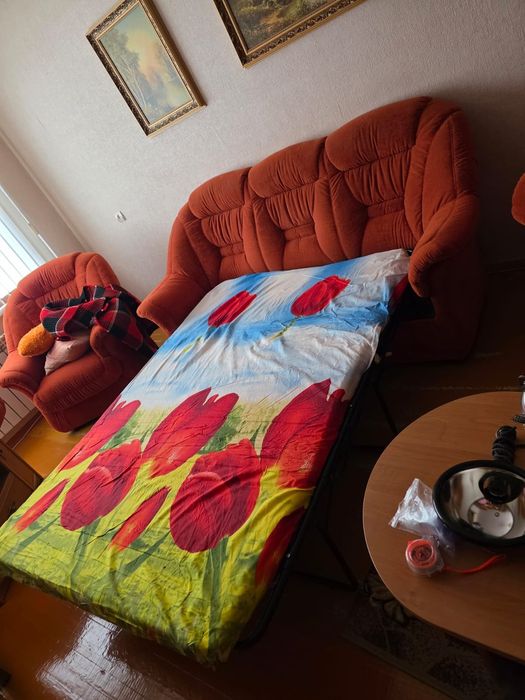 Продам диваны,тумбы