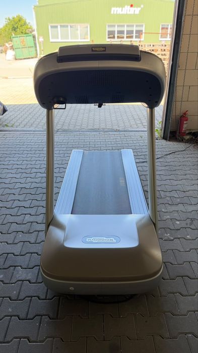 Banda de alergat profesionala Technogym Run Now 700