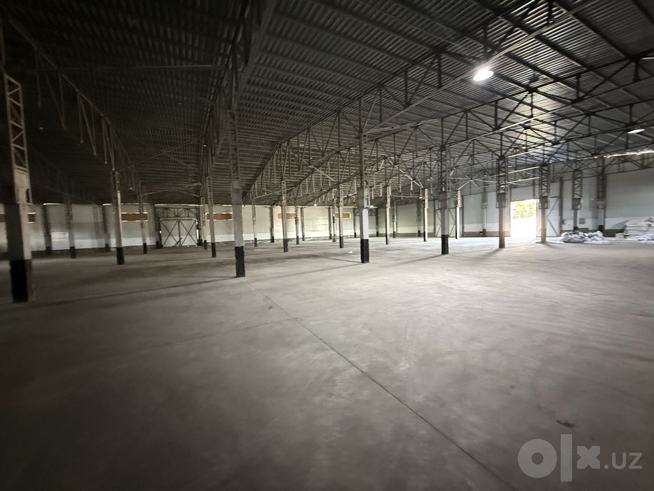 Сдаётся склад от 700 м² до 6000 м² на территории таможенного склада