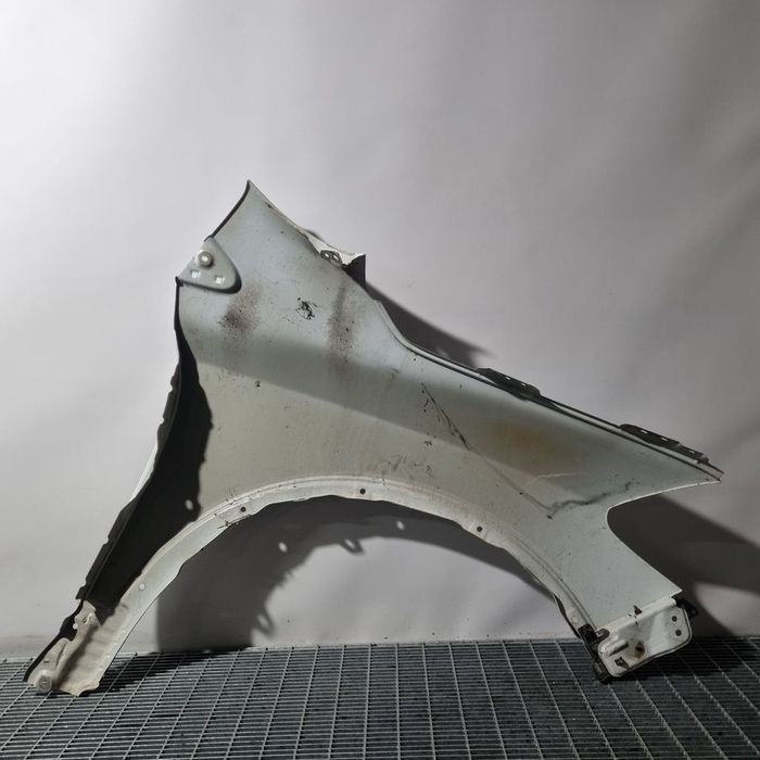 Aripa Stanga Fata Suzuki SX4 S - Cross II 2013 - 2016 4 Usi Alb ZNL (1410)