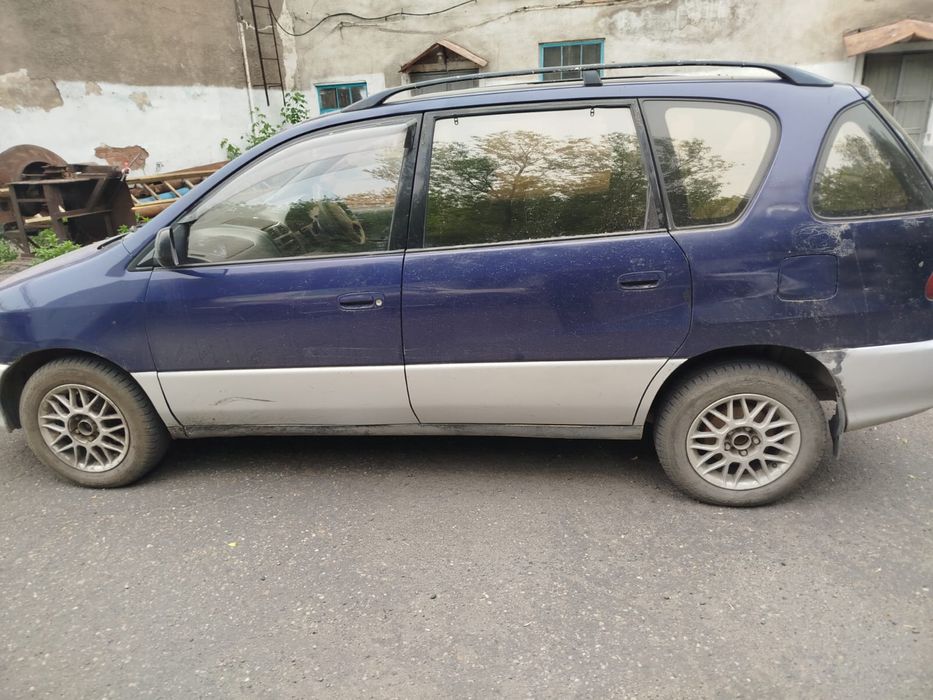 Тайота Ипсум продам