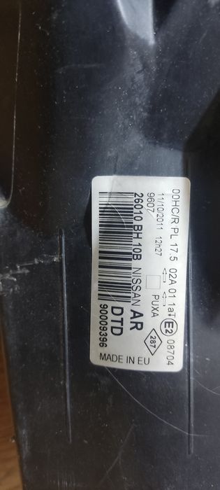 Продам фары на Ниссан Ноут