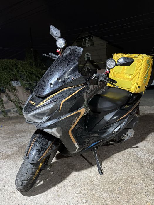 Мопед Скутер Макси Лия