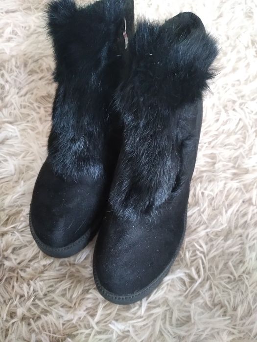 Продам зимние сапожки