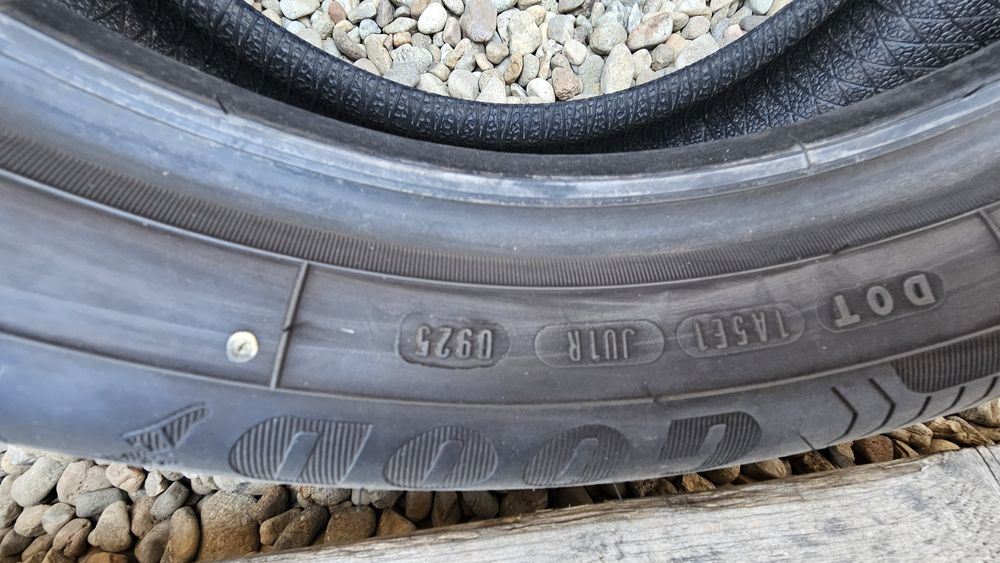 Anvelopa Vredestein 215/65 R16C  Hankook 205/65 16C Goodyear 205/55 R17 91V Eagle f1 225/45 R17 91Y