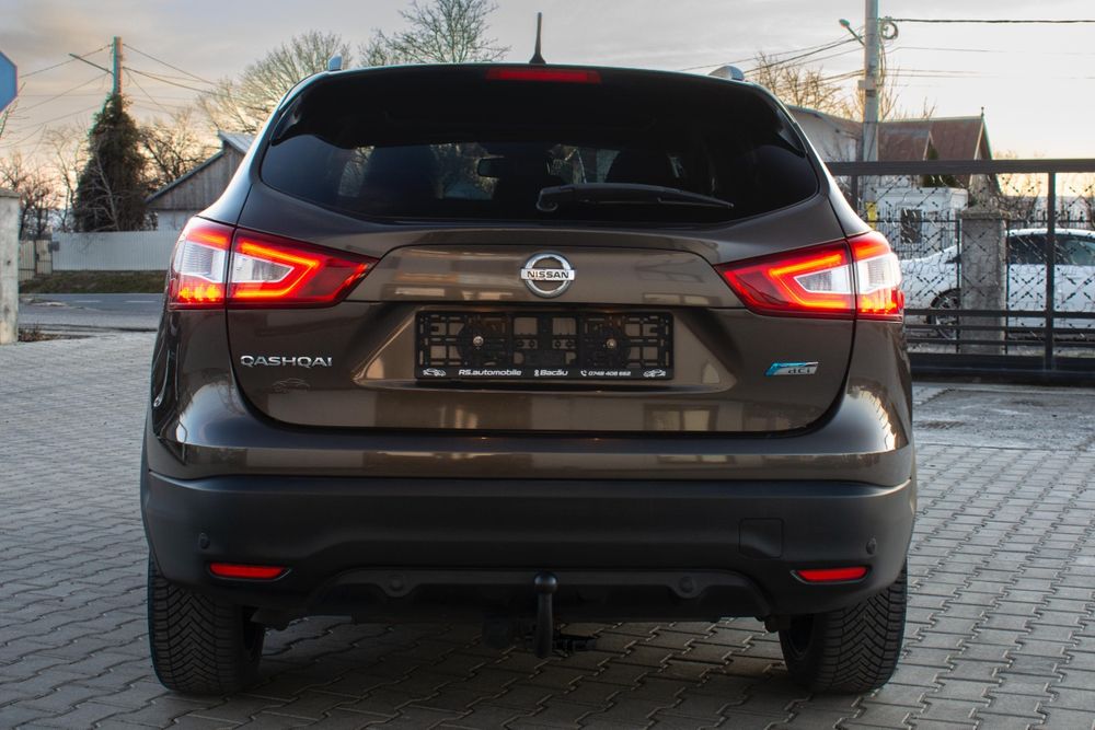 NISSAN QASHQAI 1.6 dCi /  135.000 km / Camere 360° / Panorama / Clima