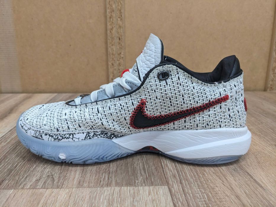 Nike LeBron James XX 20 The Debut Баскетболни маратонки Размер 37.5