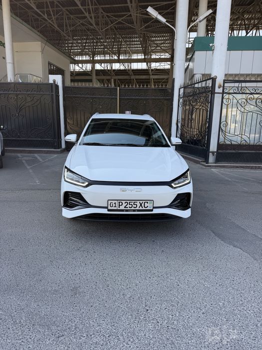 byd e2 srochna sotiladi