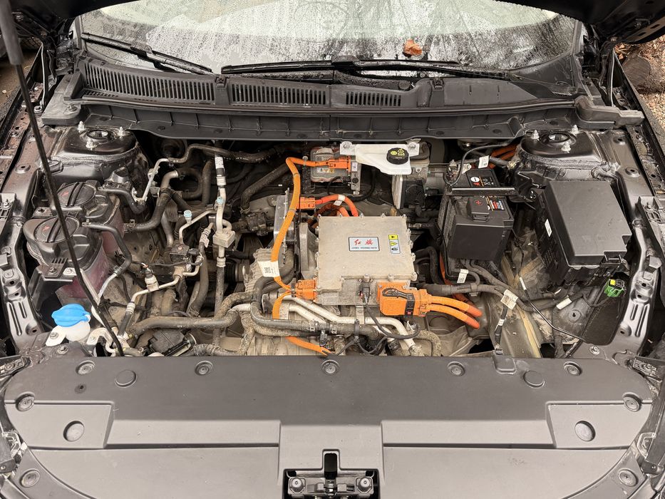 Hongqi E-QM5, 2025 года, рестайлинг