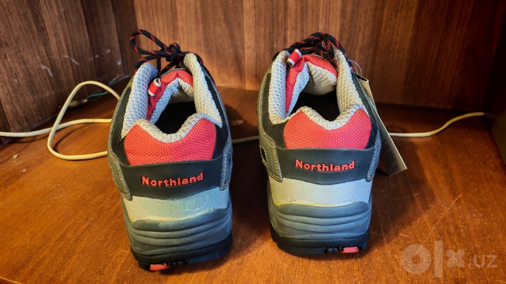Кроссовки Northland новые