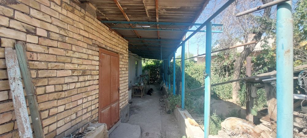 Дом в р-не интерната.