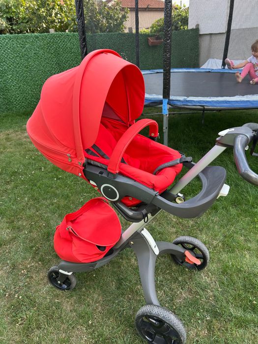 Продава детска количка