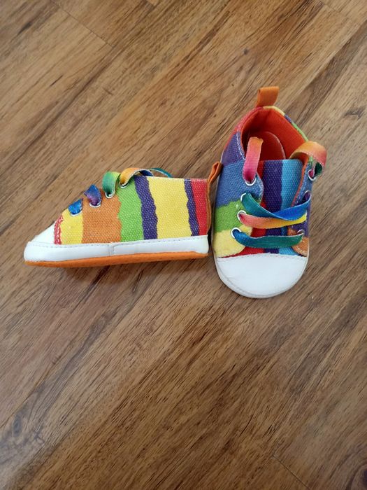 Продам детские пинетки