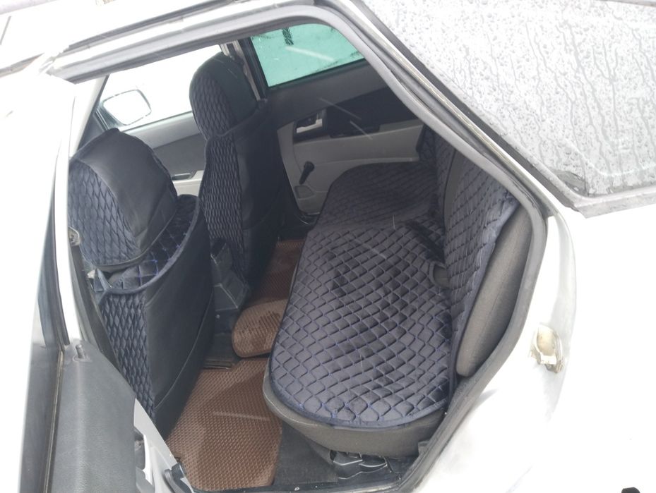 Продам приора 2011 с кондёром