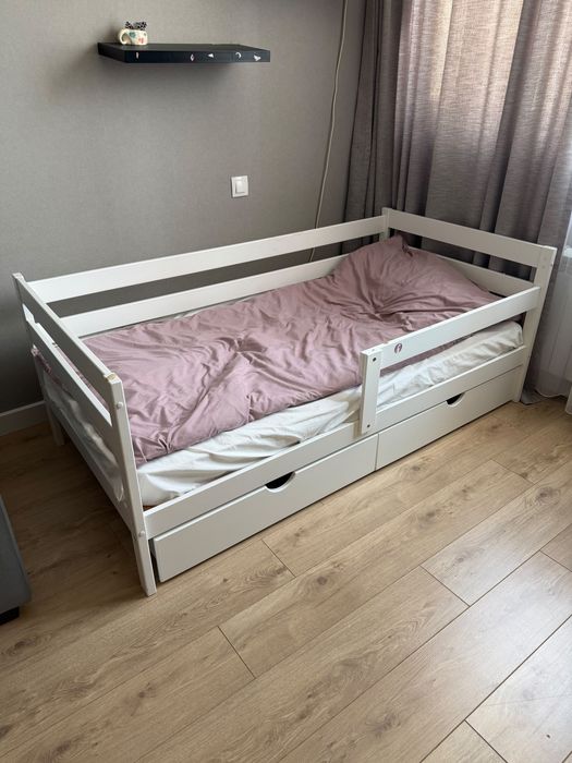 Продам кровать и кресло