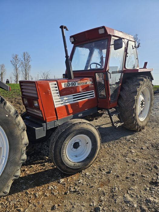 Vand fiat  80 90
Motor 4 cilindri  ,servo direcție  ,esiri hidraulic