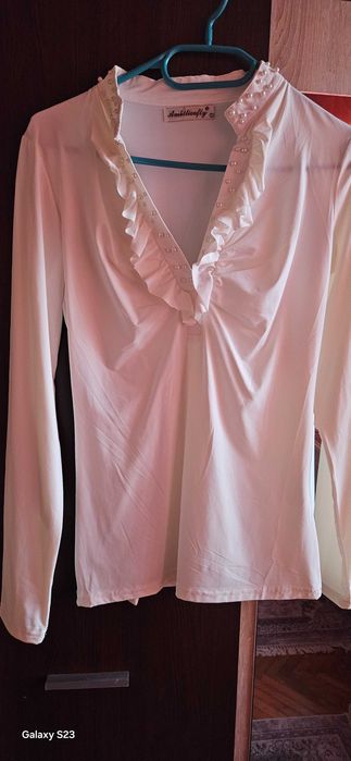 Нови дамски ризи лот