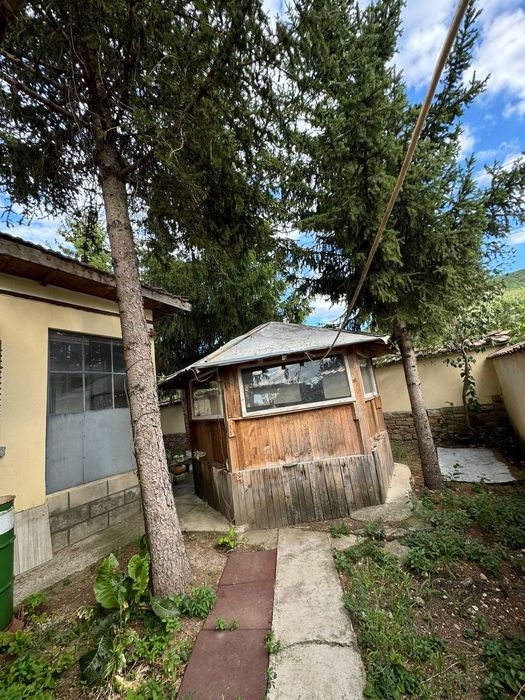 Продава се Къща в с. Стража, Област Търговище - 135 кв.м за 491 €/кв.м - Снимка #13