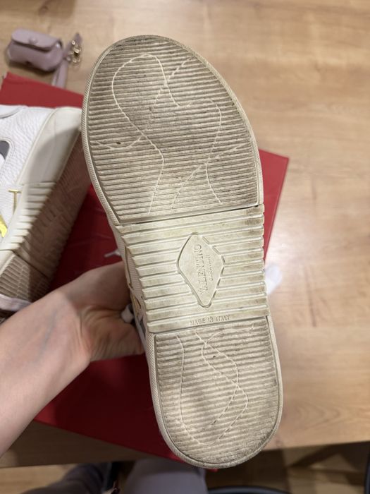 Vand adidasi originali Valentino Garavani