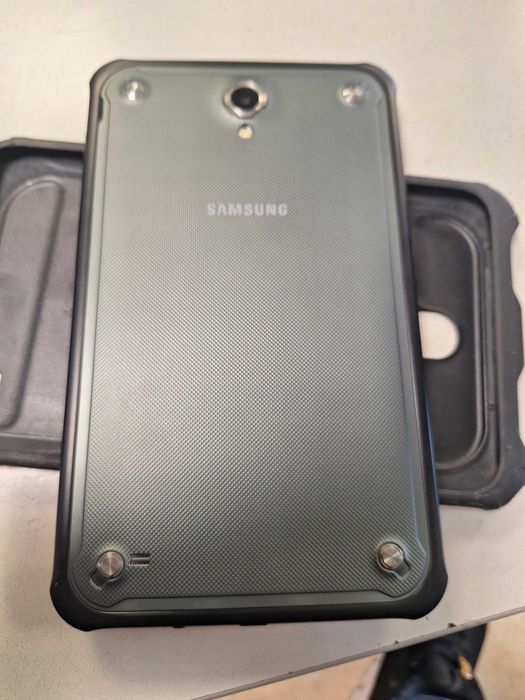 Таблет Samsung Galaxy Tab Active